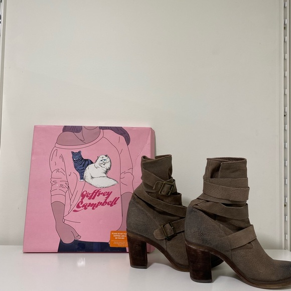 6.5 VINTAGE Jeffrey Campbell boots. Naturally distressed light brown. - Picture 2 of 7